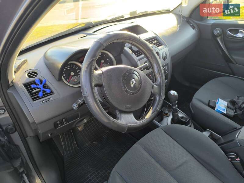 Хетчбек Renault Megane 2002 в Трускавці