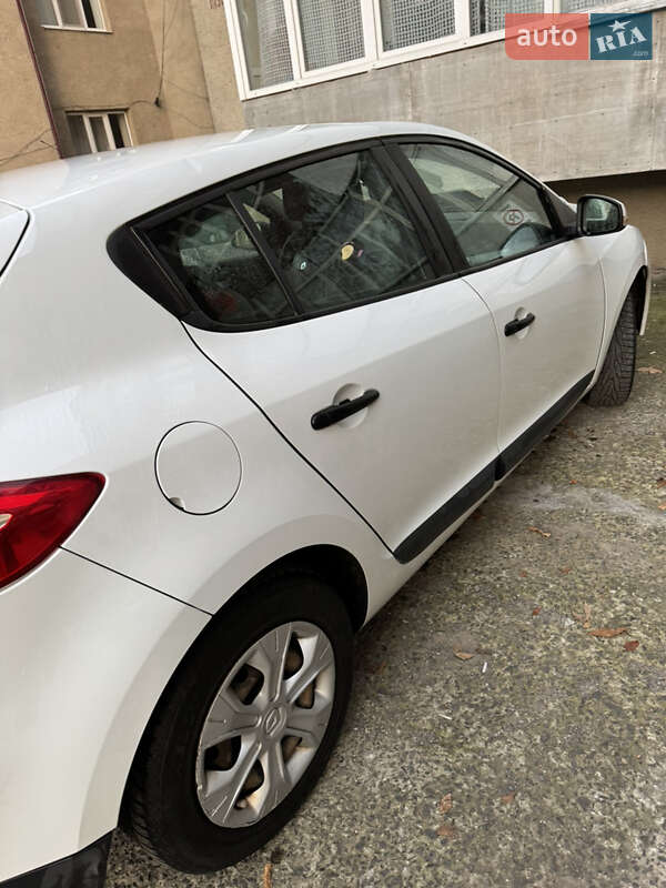 Хэтчбек Renault Megane 2011 в Ужгороде фото 4 Хэтчбек Renault Megane 2011 в Ужгороде