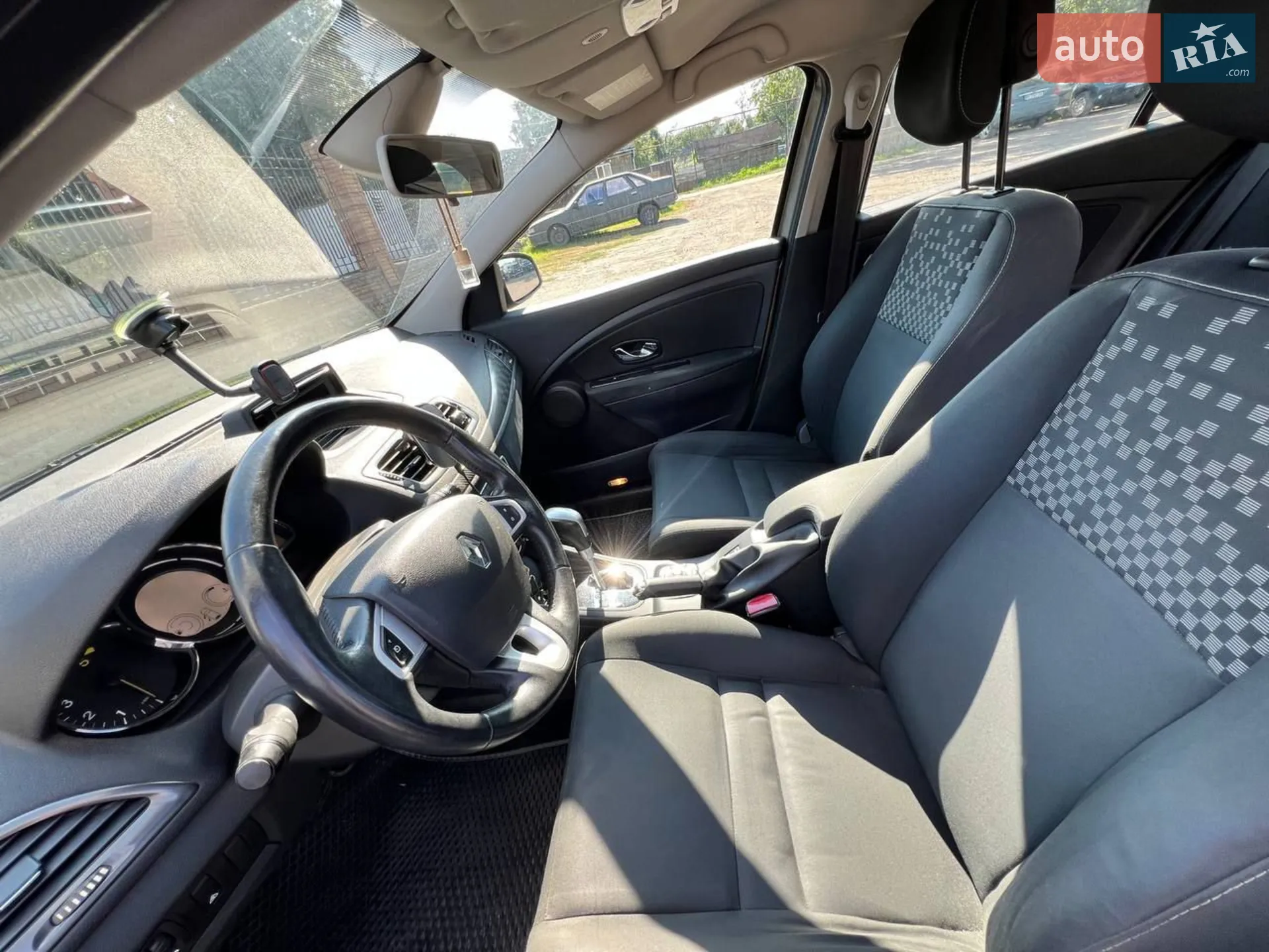 2012 Renault Megane - мініатюра 11