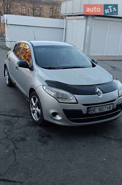 Хэтчбек Renault Megane 2011 в Первомайске