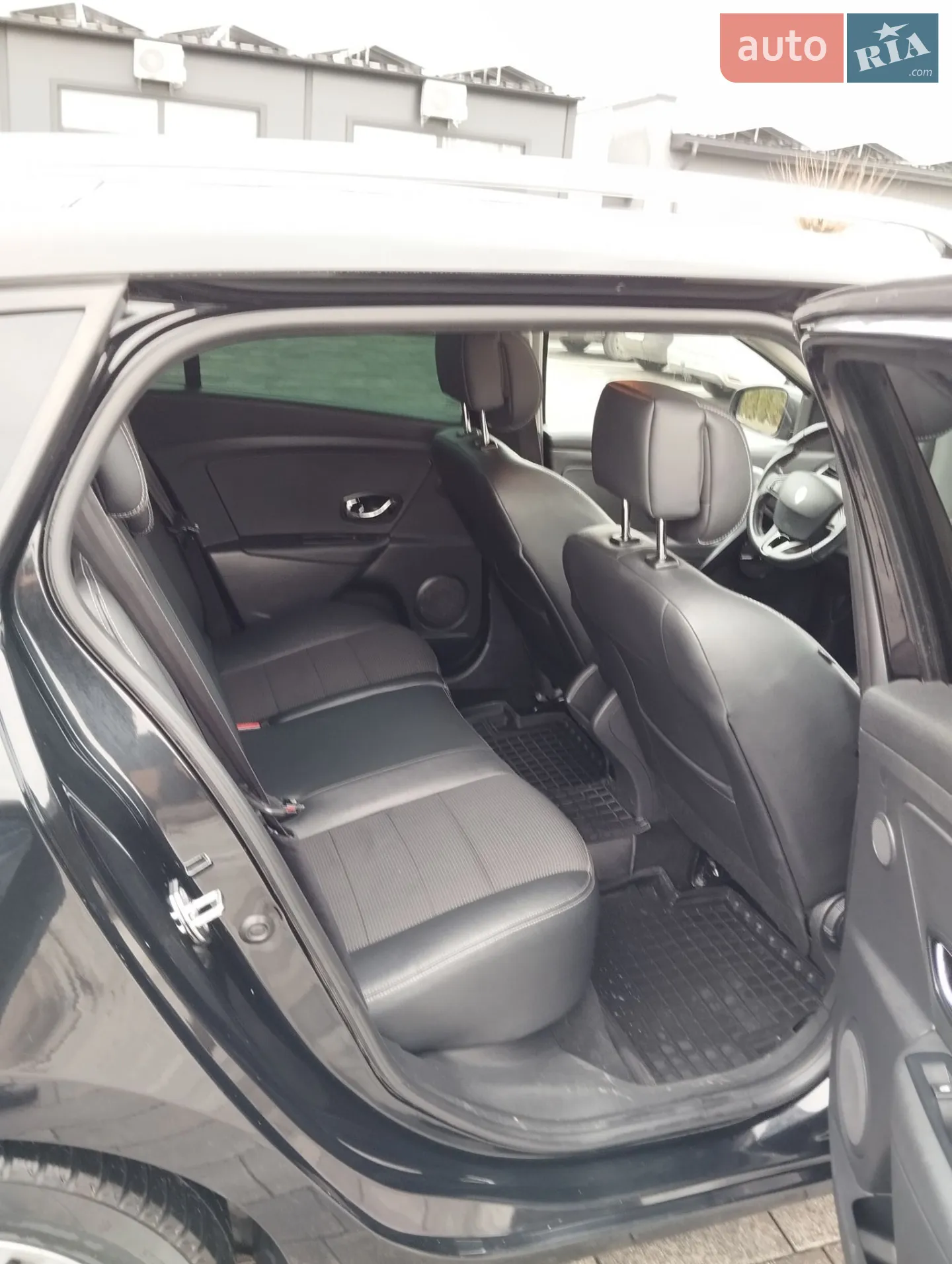 2014 Renault Megane - мініатюра 25