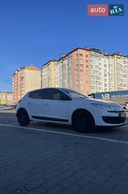 Хэтчбек Renault Megane 2013 в Ивано-Франковске