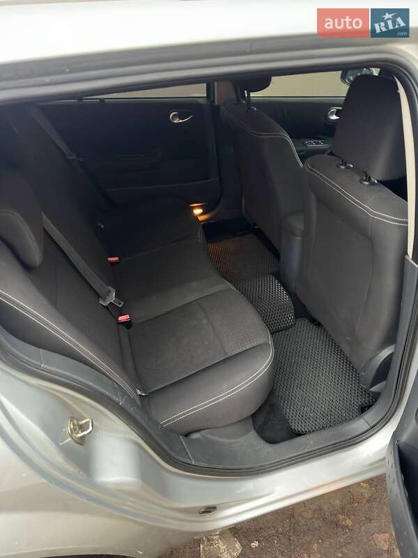 Универсал Renault Megane 2005 в Киеве фото 12 Универсал Renault Megane 2005 в Киеве