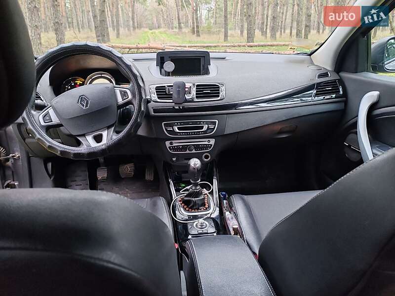 Хэтчбек Renault Megane 2011 в Николаеве фото 9 Хэтчбек Renault Megane 2011 в Николаеве