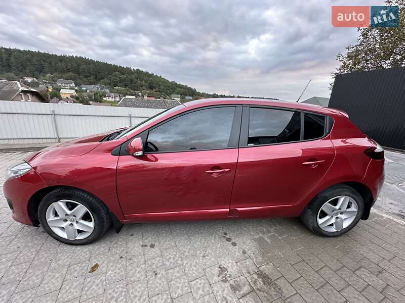 Хетчбек Renault Megane 2015 в Бучачі