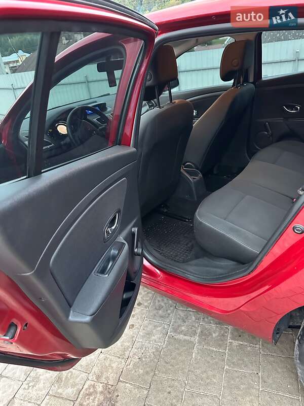 Хетчбек Renault Megane 2015 в Бучачі