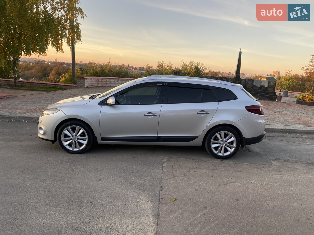 2010 Renault Megane - мініатюра 26