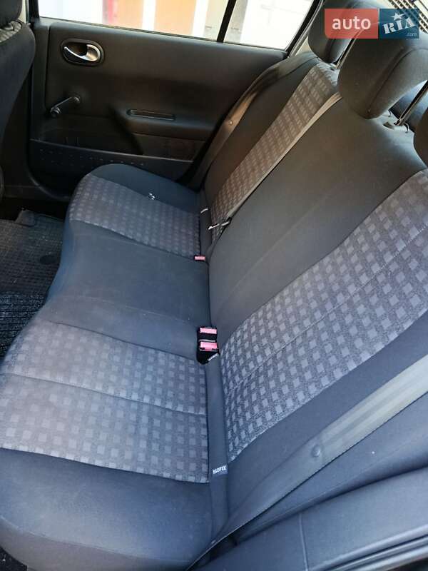 Седан Renault Megane 2007 в Побужском