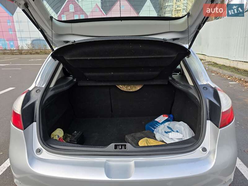 Хэтчбек Renault Megane 2010 в Киеве