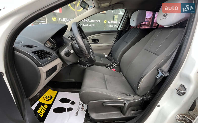 Хэтчбек Renault Megane 2011 в Стрые