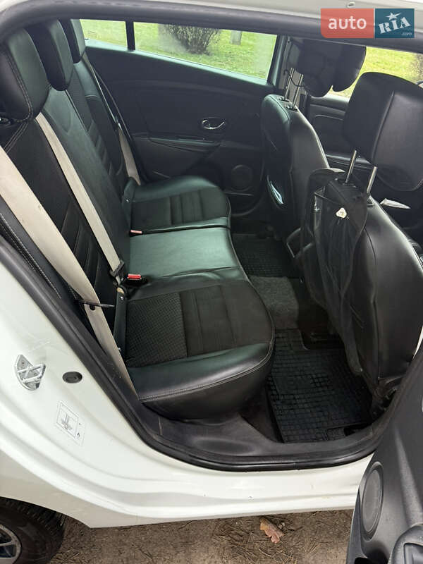 Универсал Renault Megane 2015 в Кропивницком фото 11 Универсал Renault Megane 2015 в Кропивницком