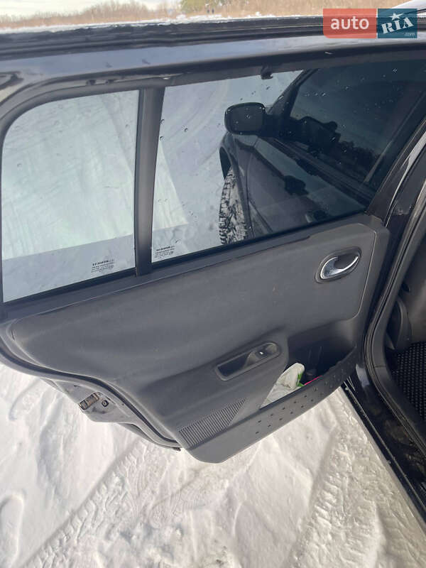 Универсал Renault Megane 2004 в Кропивницком фото 9 Универсал Renault Megane 2004 в Кропивницком
