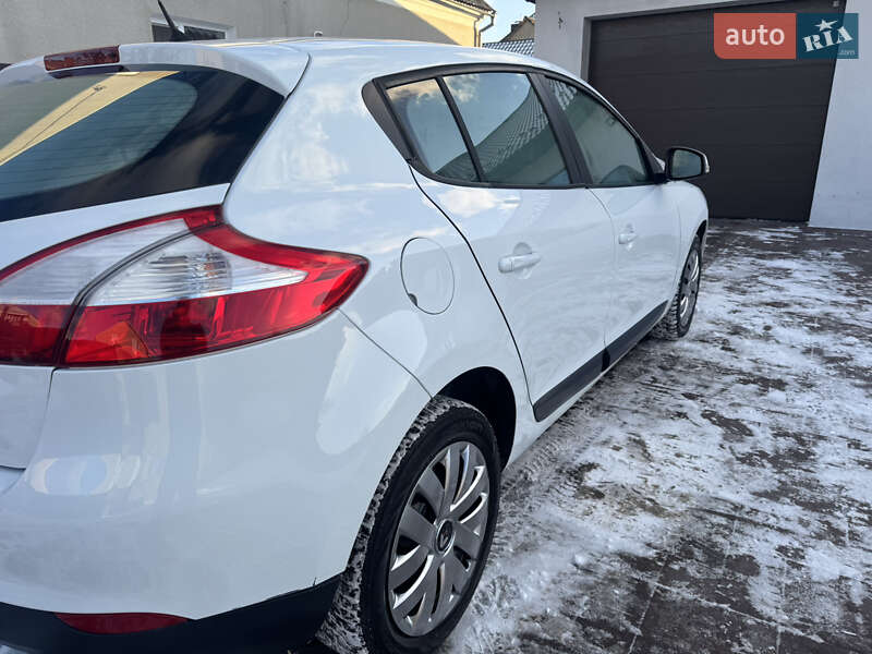 Хетчбек Renault Megane 2011 в Радивиліві фото 25 Хетчбек Renault Megane 2011 в Радивиліві