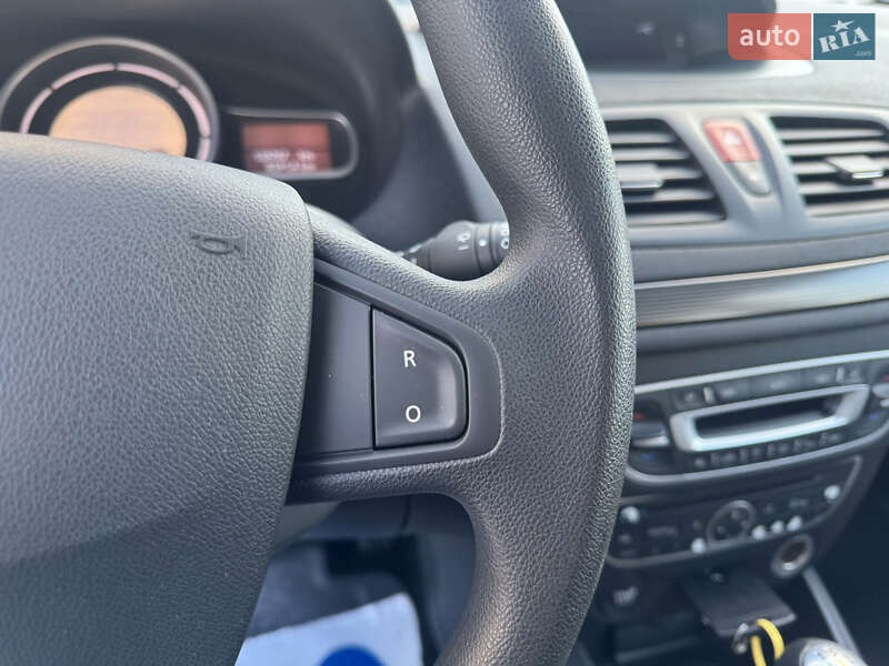 Хетчбек Renault Megane 2011 в Радивиліві фото 50 Хетчбек Renault Megane 2011 в Радивиліві