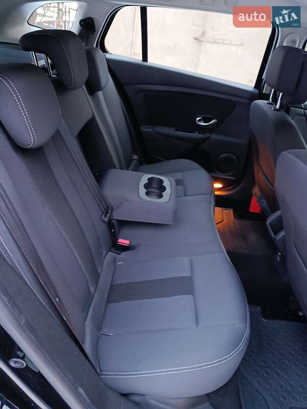 Універсал Renault Megane 2011 в Полтаві фото 47 Універсал Renault Megane 2011 в Полтаві