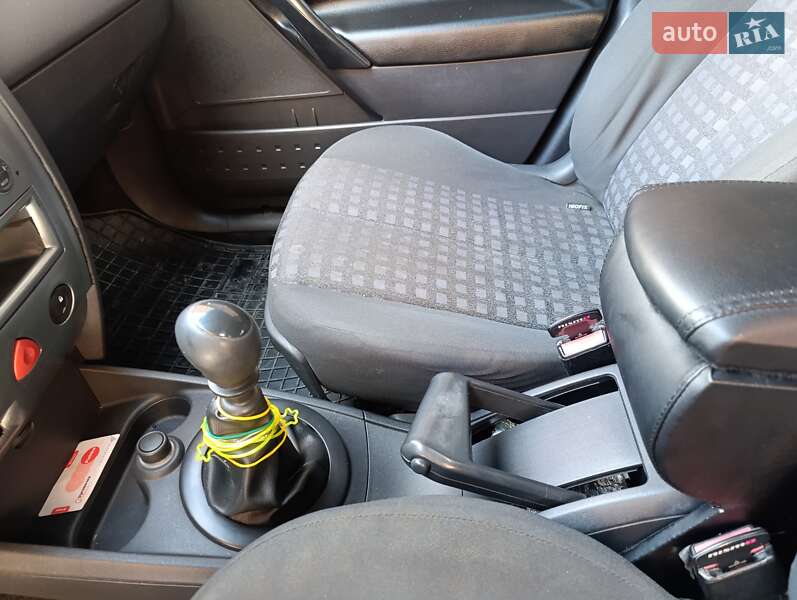 Хэтчбек Renault Megane 2006 в Львове фото 48 Хэтчбек Renault Megane 2006 в Львове