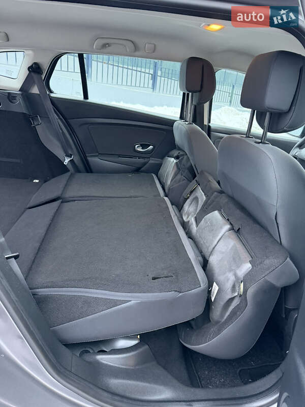 Універсал Renault Megane 2010 в Полтаві фото 47 Універсал Renault Megane 2010 в Полтаві