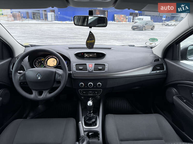 Універсал Renault Megane 2010 в Полтаві фото 132 Універсал Renault Megane 2010 в Полтаві