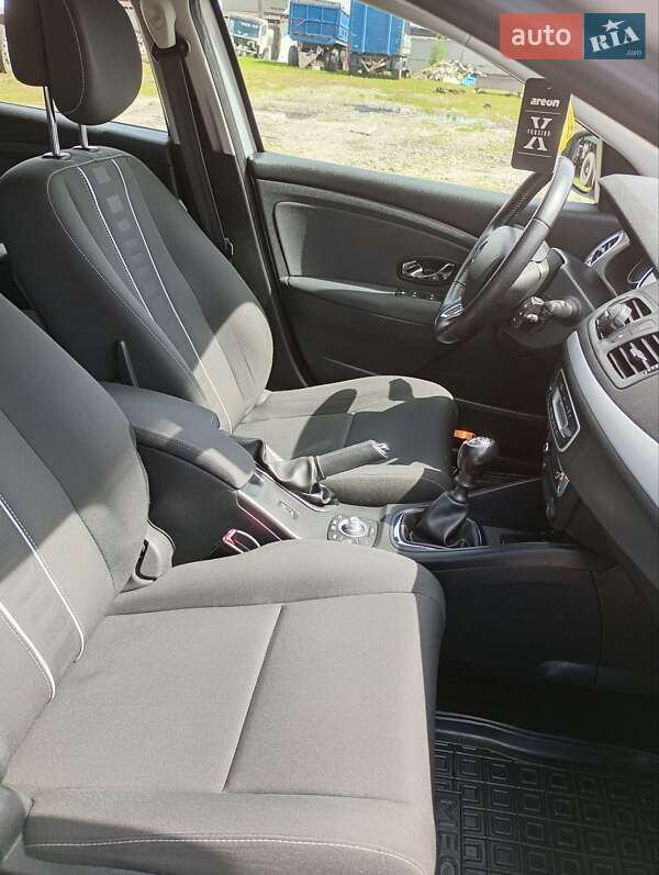 Универсал Renault Megane 2013 в Староконстантинове фото 33 Универсал Renault Megane 2013 в Староконстантинове