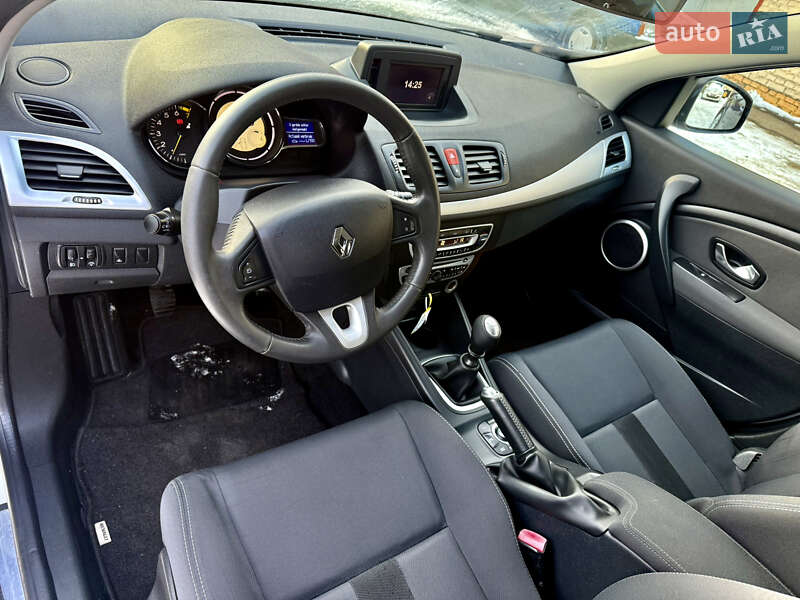 Универсал Renault Megane 2011 в Ровно фото 14 Универсал Renault Megane 2011 в Ровно