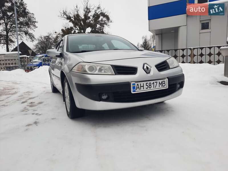 Седан Renault Megane 2006 в Лубнах