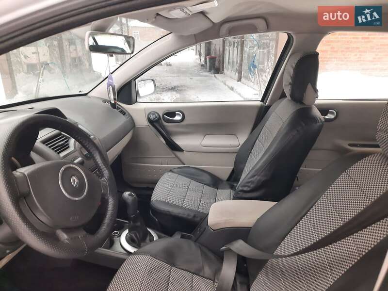 Седан Renault Megane 2006 в Лубнах