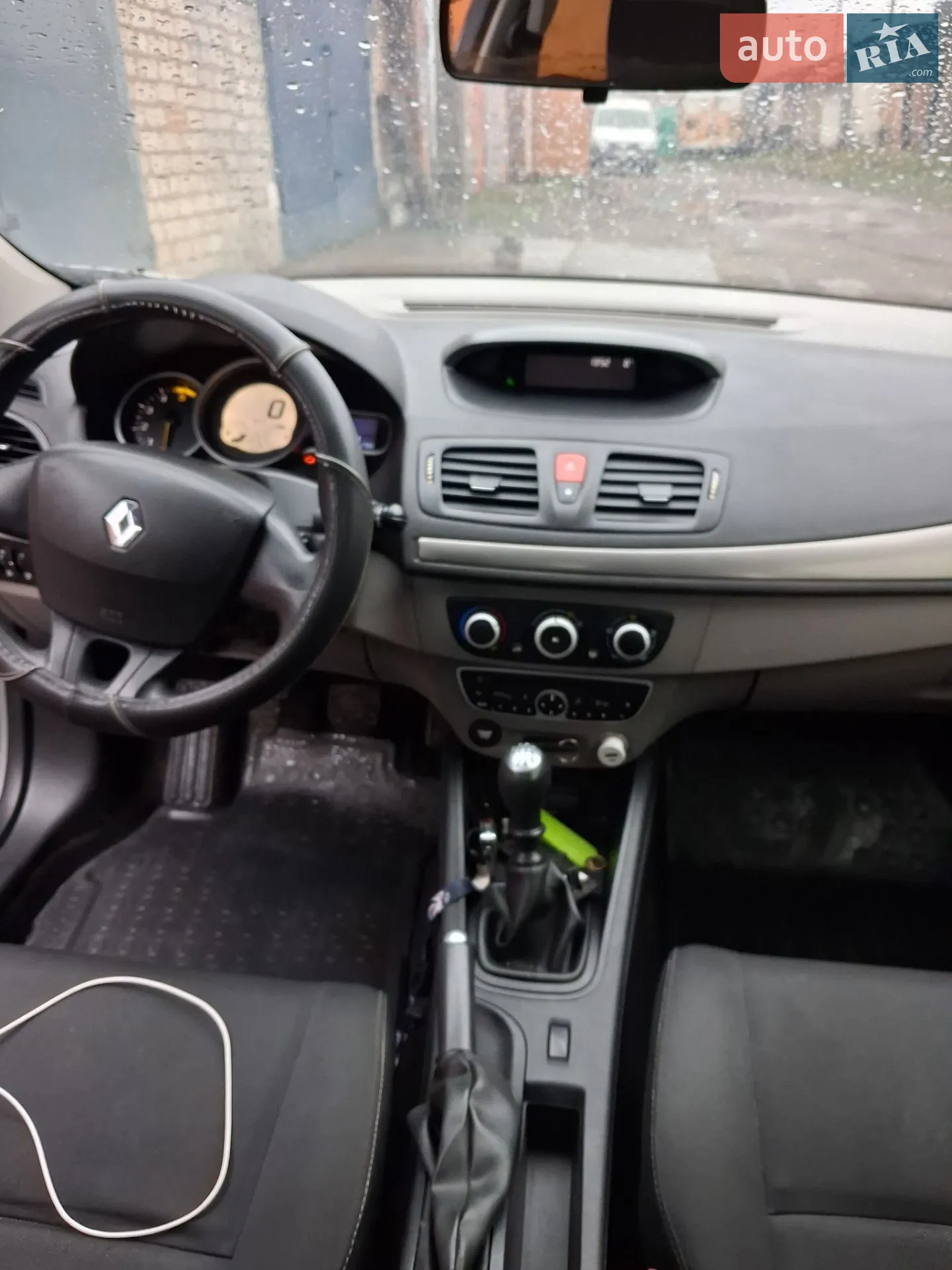 2010 Renault Megane - мініатюра 12