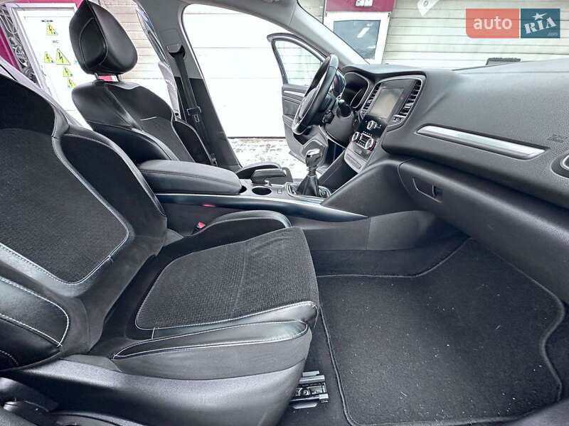 Хэтчбек Renault Megane 2017 в Львове фото 20 Хэтчбек Renault Megane 2017 в Львове