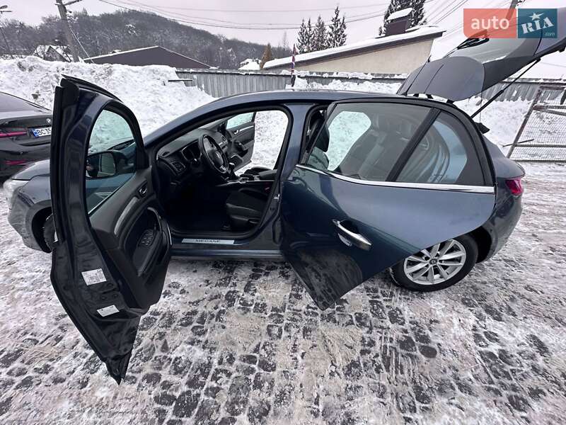 Хэтчбек Renault Megane 2017 в Львове фото 32 Хэтчбек Renault Megane 2017 в Львове
