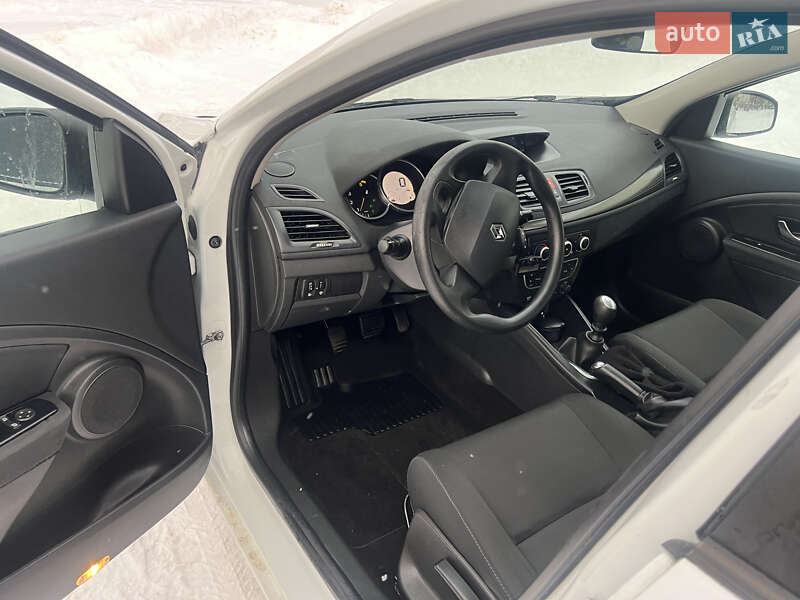 Универсал Renault Megane 2011 в Киверцах