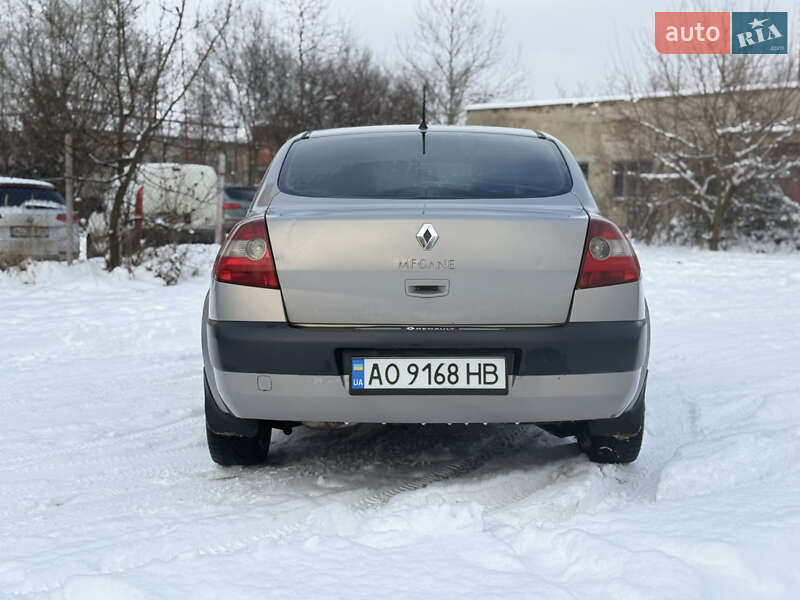 Седан Renault Megane 2005 в Мукачево