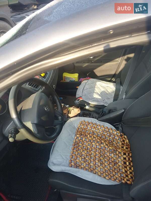 Хэтчбек Renault Megane 2010 в Чернигове