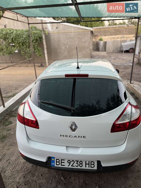 Хэтчбек Renault Megane 2012 в Веселинове