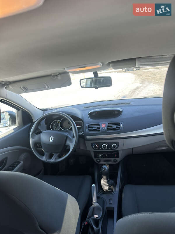 Хэтчбек Renault Megane 2011 в Крыжополе фото 8 Хэтчбек Renault Megane 2011 в Крыжополе