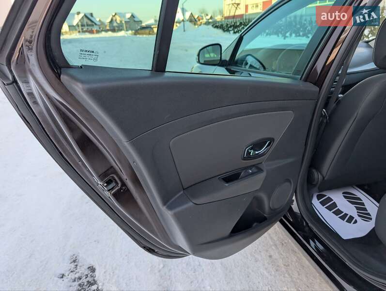 Универсал Renault Megane 2015 в Луцке