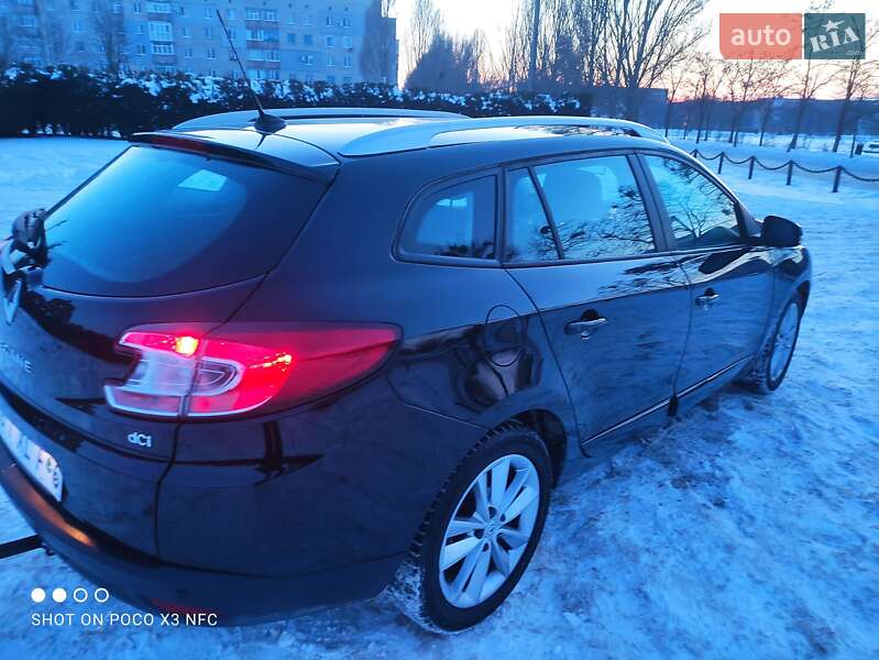Универсал Renault Megane 2012 в Змиеве фото 18 Универсал Renault Megane 2012 в Змиеве