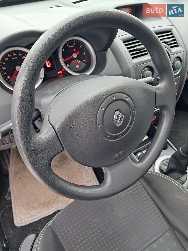 Хэтчбек Renault Megane 2005 в Чернигове