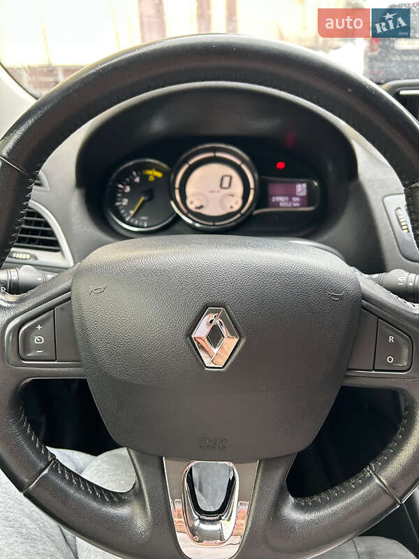 Универсал Renault Megane 2015 в Ивано-Франковске фото 14 Универсал Renault Megane 2015 в Ивано-Франковске