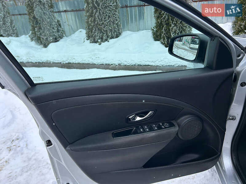 Универсал Renault Megane 2015 в Ивано-Франковске фото 19 Универсал Renault Megane 2015 в Ивано-Франковске