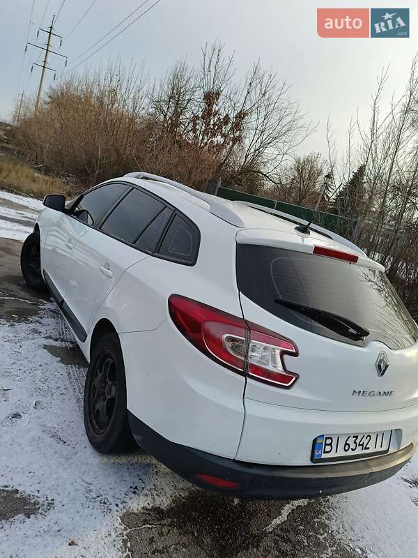 Универсал Renault Megane 2013 в Полтаве фото 5 Универсал Renault Megane 2013 в Полтаве