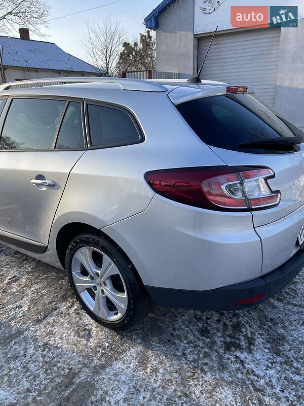 Универсал Renault Megane 2010 в Лебедине