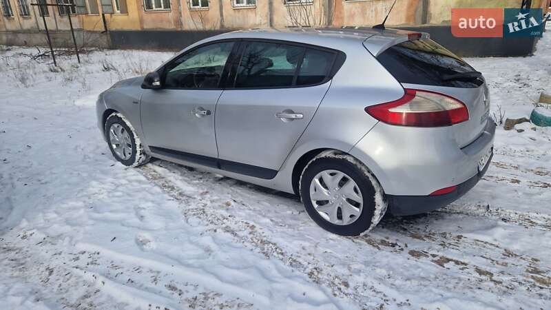Хэтчбек Renault Megane 2011 в Кривом Роге