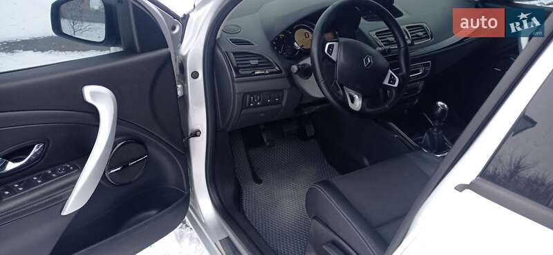 Универсал Renault Megane 2012 в Краснограде фото 5 Универсал Renault Megane 2012 в Краснограде