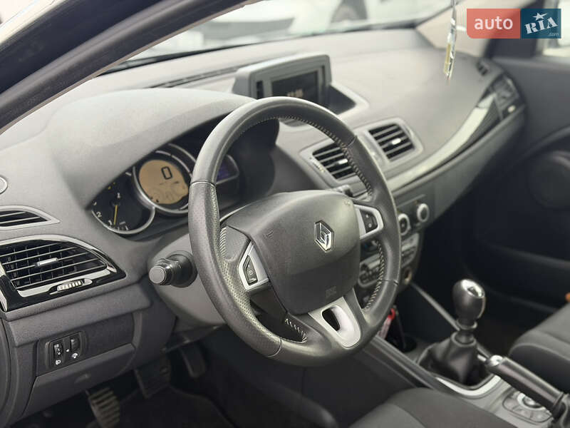 Универсал Renault Megane 2011 в Ровно фото 9 Универсал Renault Megane 2011 в Ровно