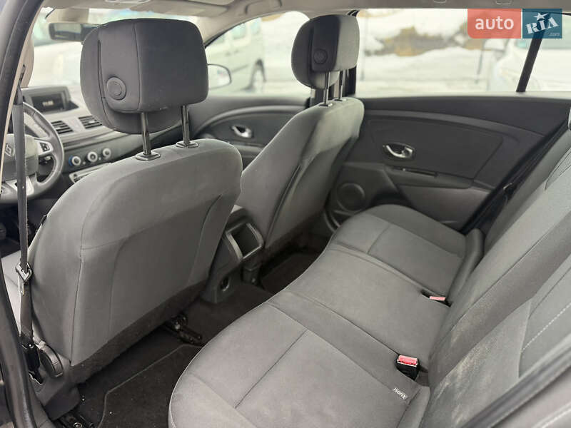 Универсал Renault Megane 2011 в Ровно фото 11 Универсал Renault Megane 2011 в Ровно