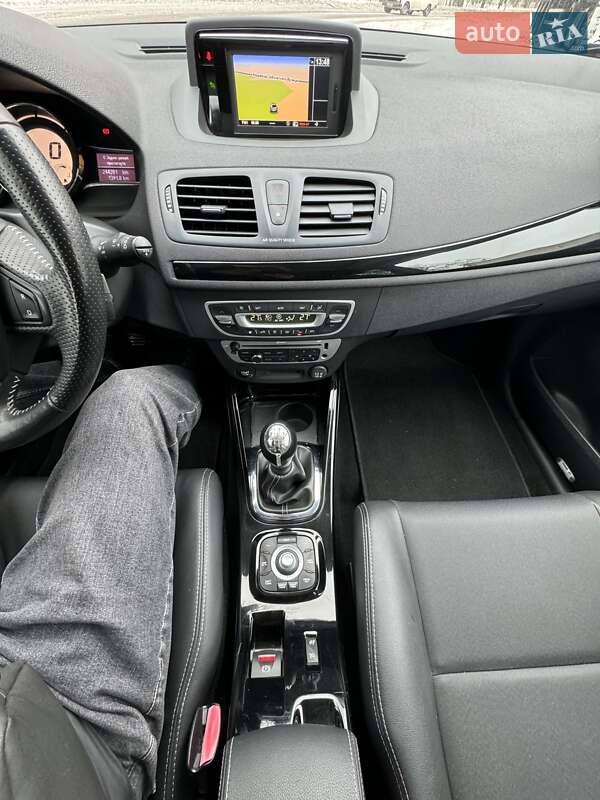 Универсал Renault Megane 2013 в Киеве фото 34 Универсал Renault Megane 2013 в Киеве