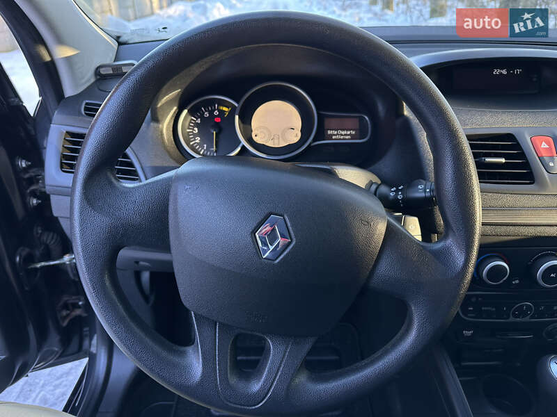 Хэтчбек Renault Megane 2009 в Луцке фото 44 Хэтчбек Renault Megane 2009 в Луцке