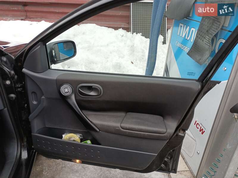 Седан Renault Megane 2005 в Львове