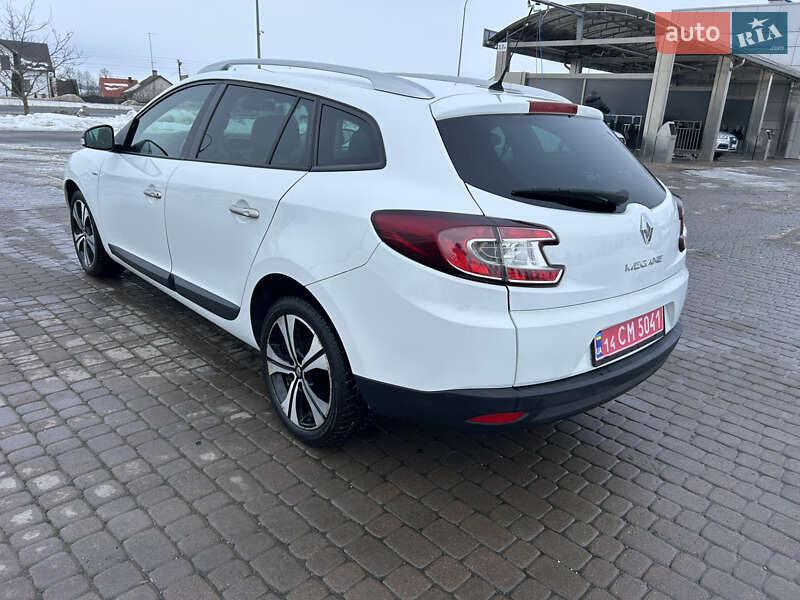 Универсал Renault Megane 2012 в Городке