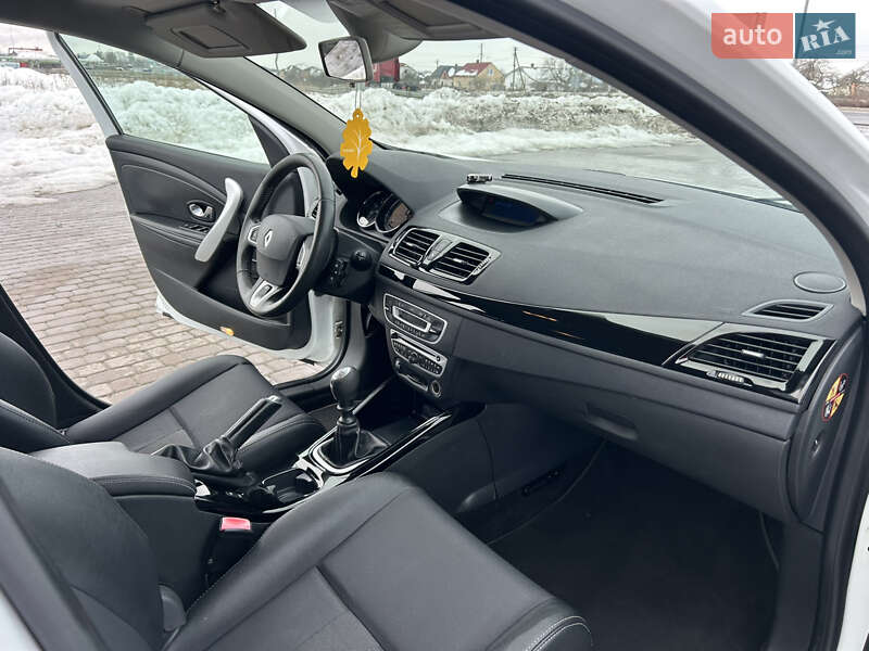 Универсал Renault Megane 2012 в Городке